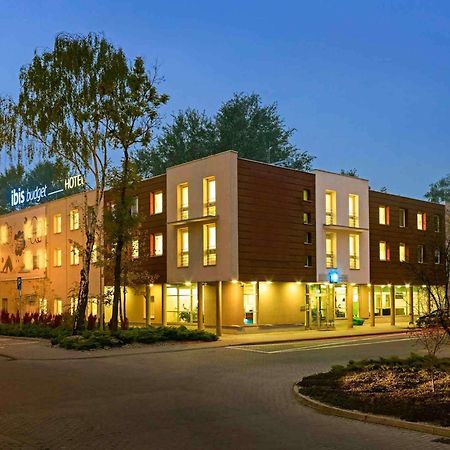 Ibis Budget Wroclaw Stadion Exterior photo