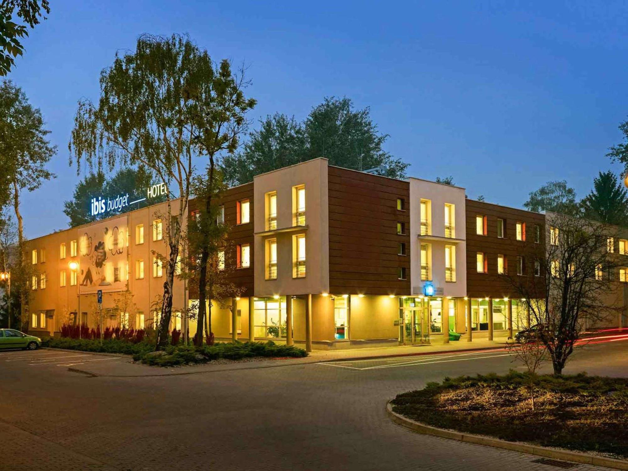 Ibis Budget Wroclaw Stadion Exterior photo