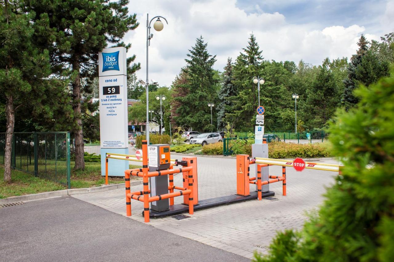 Ibis Budget Wroclaw Stadion Exterior photo